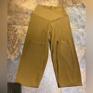 Offline by Aerie Real Me High Waisted Crossover Leggings